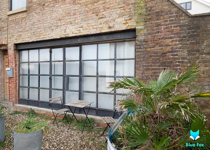 Host & Stay - Cliftonville Mews
